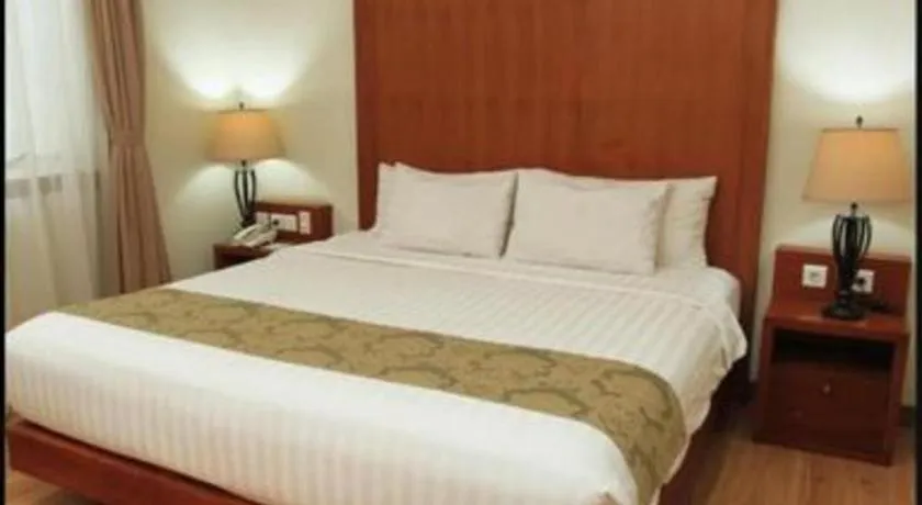 Bed in Horison Aziza Solo