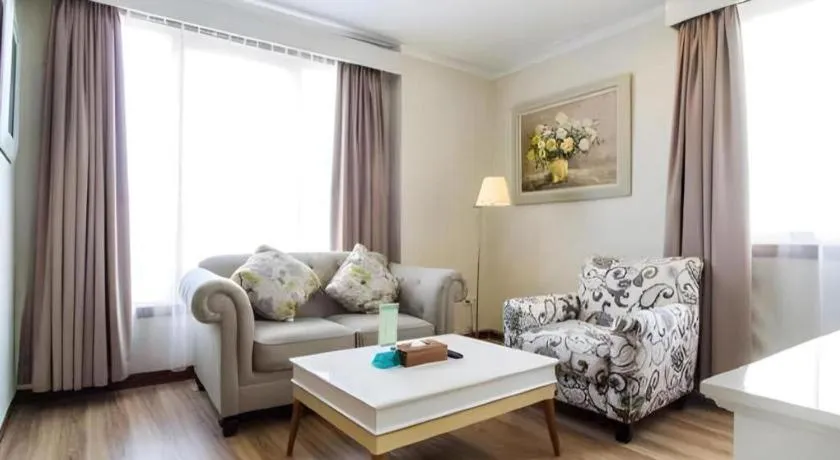 Bed in Horison Aziza Solo