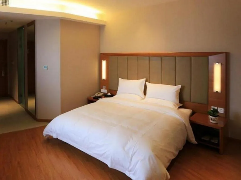 Bed in JI Hotel Chongqing Shangqing Temple