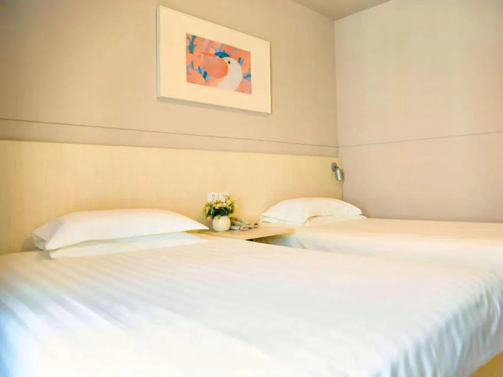 Bed in Jinjiang Inn Weihai Liugong Island Scenic Spot Shopping Market