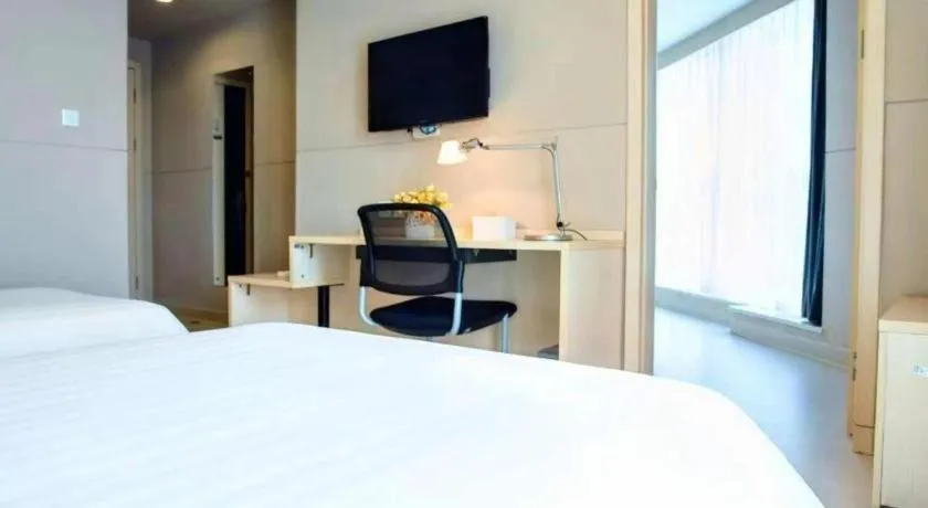 Bed in Jinjiang Inn Weihai Liugong Island Scenic Spot Shopping Market