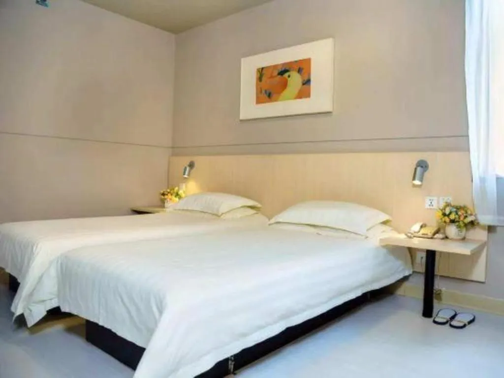 Bed in Jinjiang Inn Weihai Liugong Island Scenic Spot Shopping Market