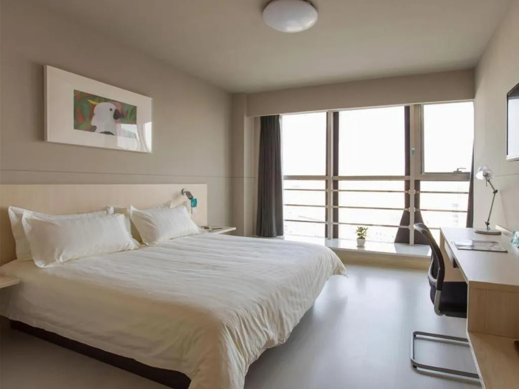 Bed in Jinjiang Inn Weihai Liugong Island Scenic Spot Shopping Market