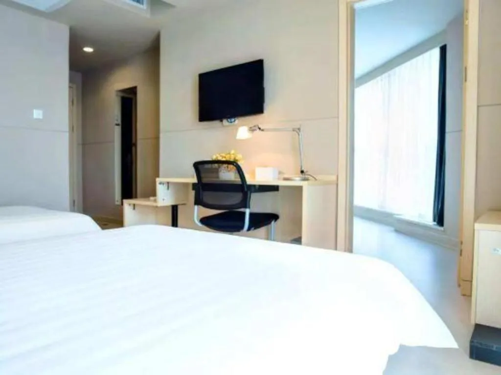 Bed in Jinjiang Inn Weihai Liugong Island Scenic Spot Shopping Market