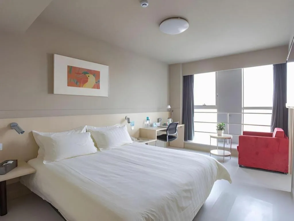 Bed in Jinjiang Inn Weihai Liugong Island Scenic Spot Shopping Market