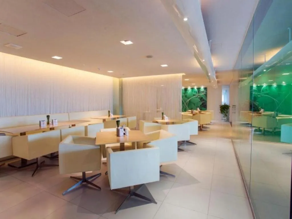 Jinjiang Inn Weihai Liugong Island Scenic Spot Shopping Market