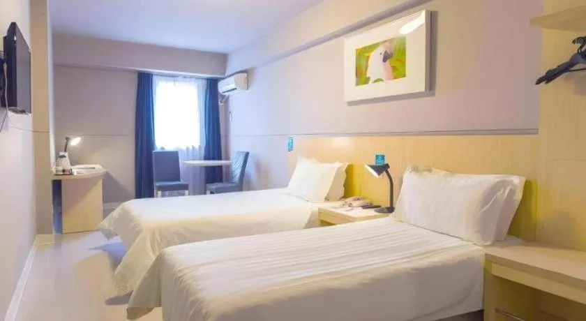 Bed in Jinjiang Inn Weihai Liugong Island Scenic Spot Shopping Market