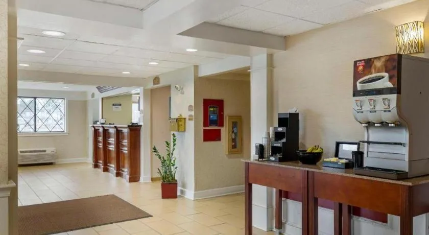 Best Western Plus The Inn at Sharon/Foxboro