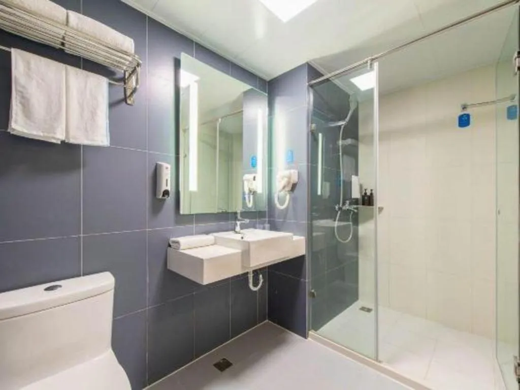 Hanting Hotel Dalian Economic and Technological Zone Wanda Plaza