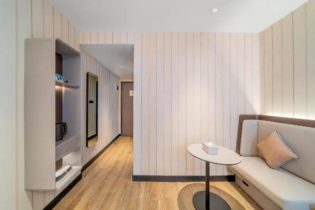 Hanting Hotel Chongqing Nanping Wanda Metro Station