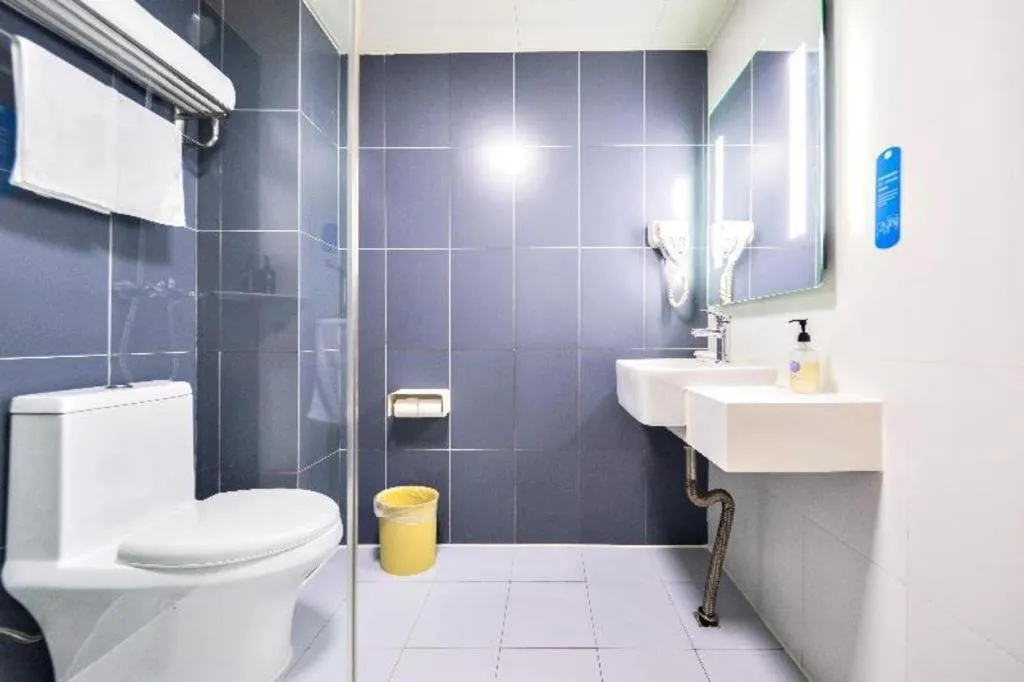 Hanting Hotel Tianjin Tanggu Metro Station