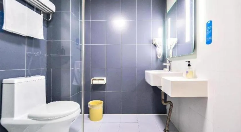 Hanting Hotel Tianjin Tanggu Metro Station