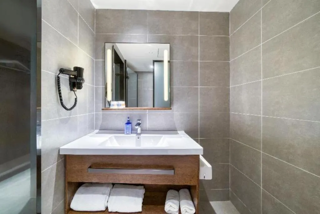 Hanting Hotel Hangzhou West Lake Cultural Square Chaohui Road