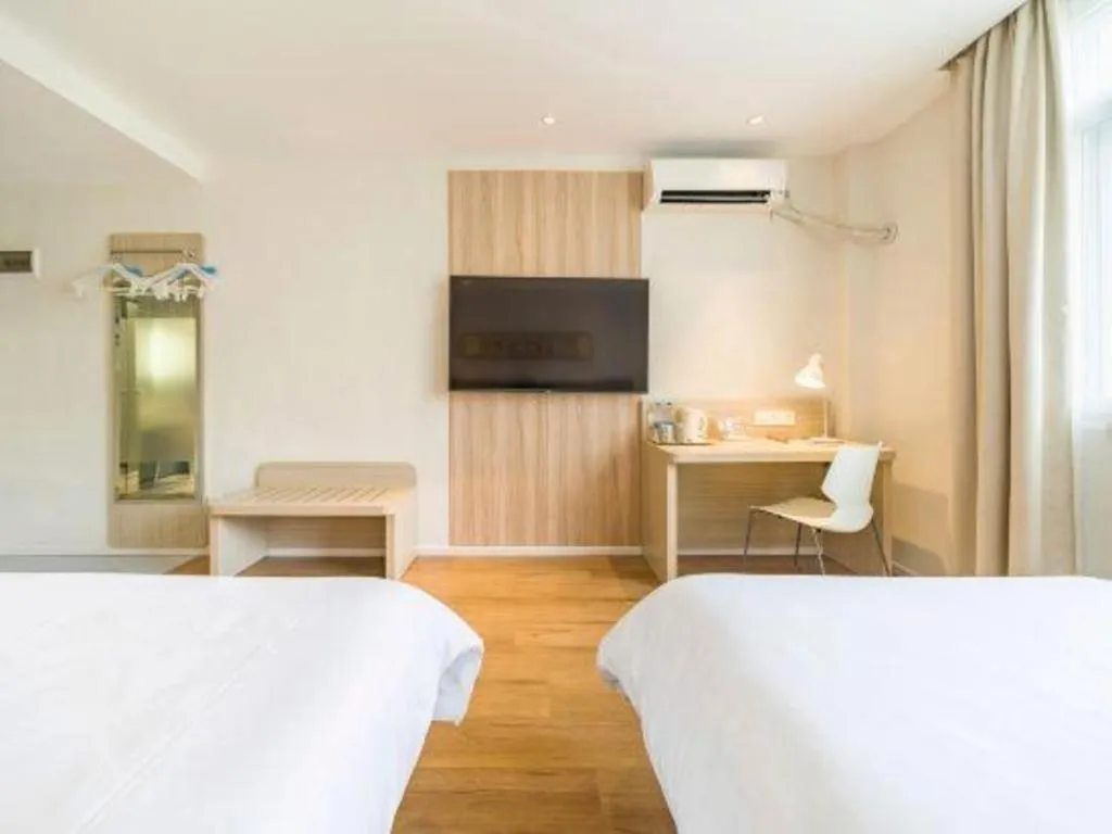 Hanting Hotel Shanghai Zhenping Road Railway Station New