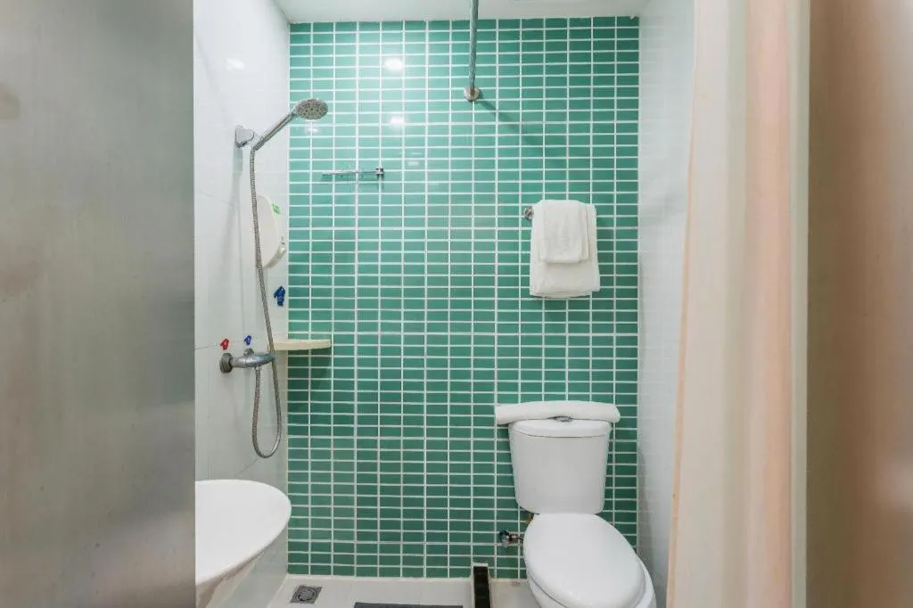 Hi Inn Guangzhou Gangding Metro Station