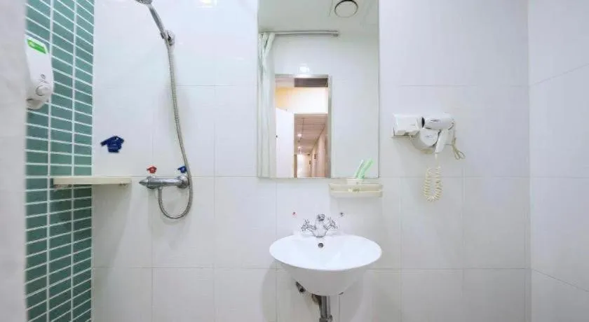 Hi Inn Guangzhou Gangding Metro Station