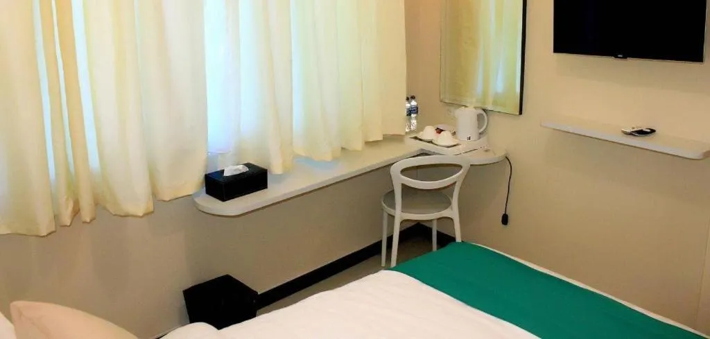 Bed in Marina Mamberamo Hotel