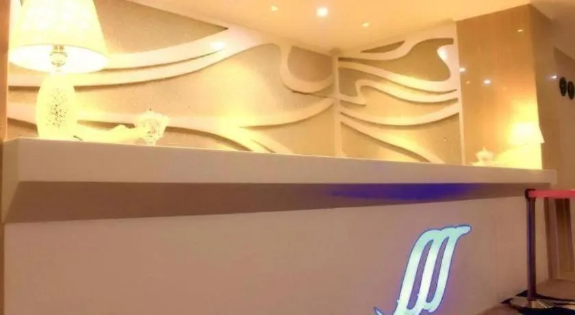 Marina Mamberamo Hotel