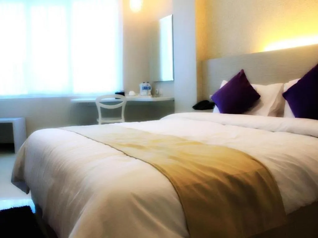 Bed in Marina Mamberamo Hotel