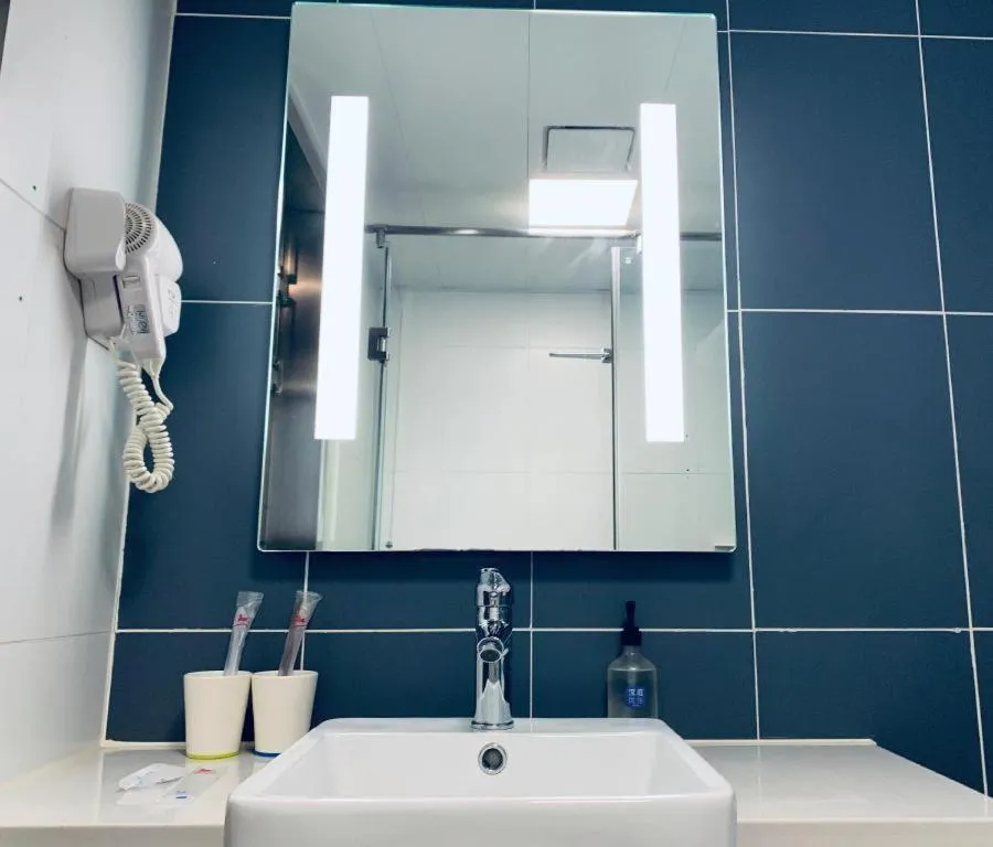 Hanting Hotel Guangzhou Sanyuanli Metro Station