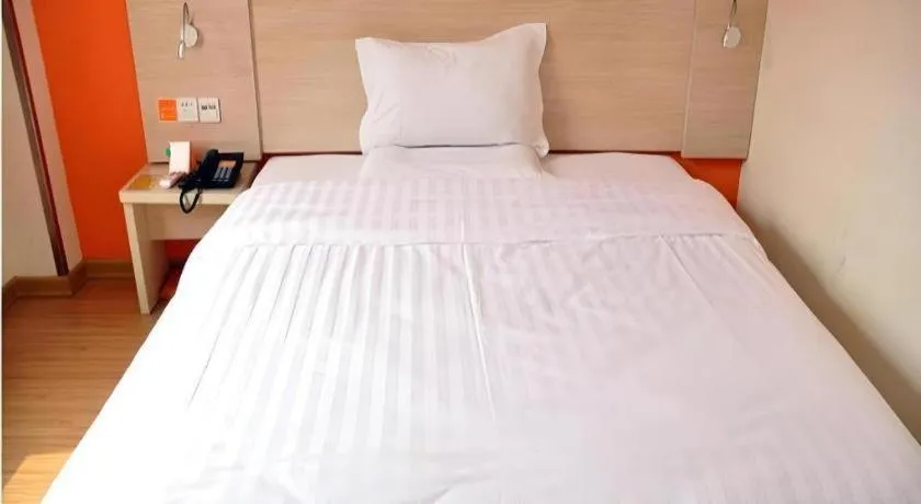Bed in 7 Days Inn Beijing Niujie Street Metro Station Xuanwu Hospital