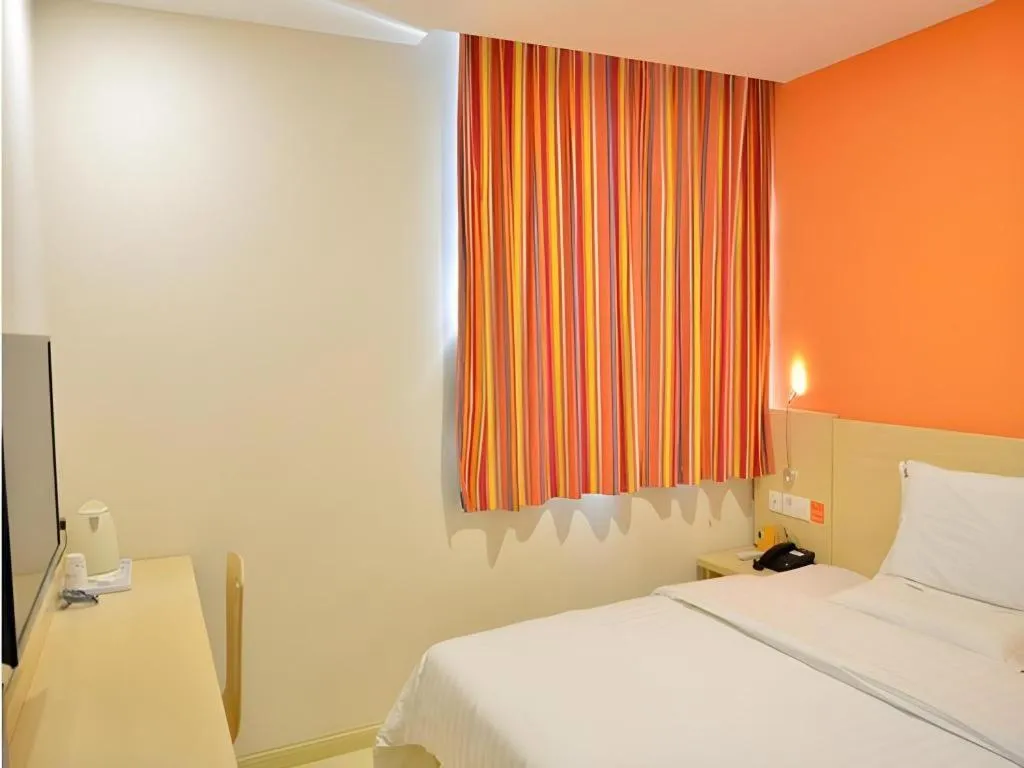 Bed in 7 Days Inn Beijing Niujie Street Metro Station Xuanwu Hospital