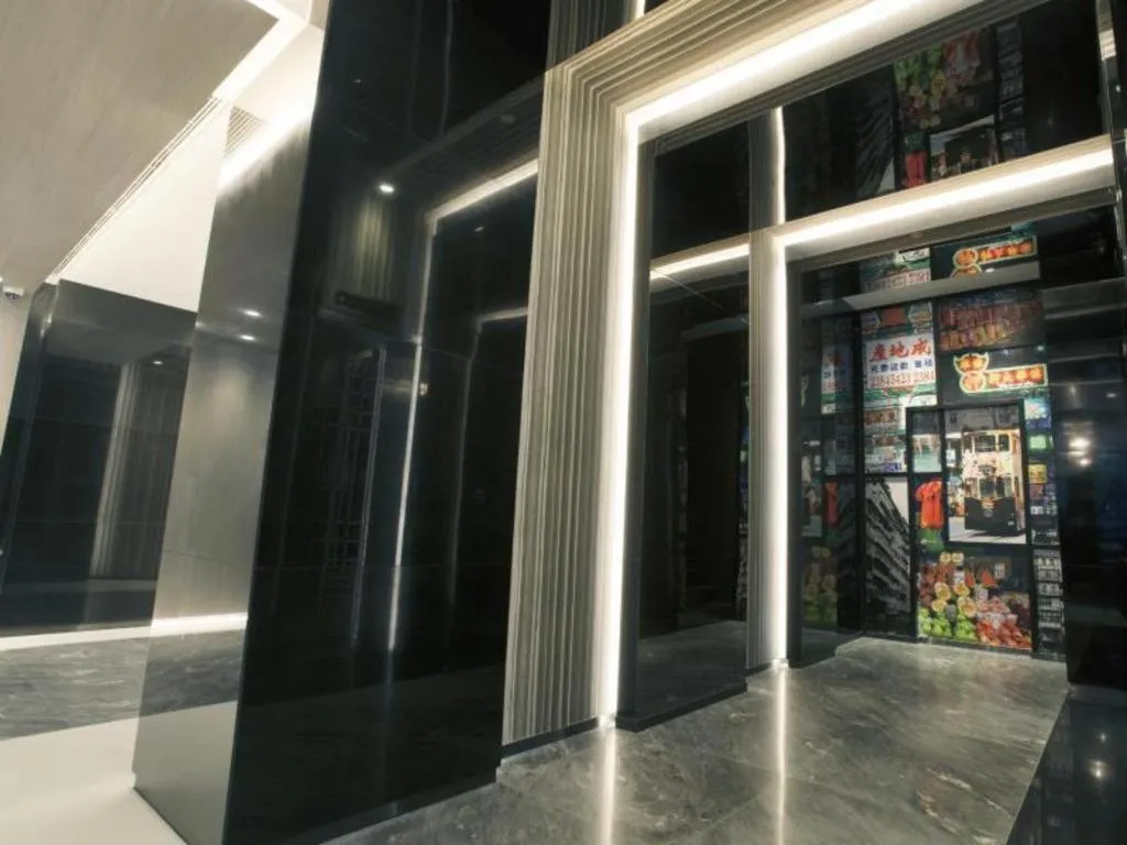 M1 North Point Hotel