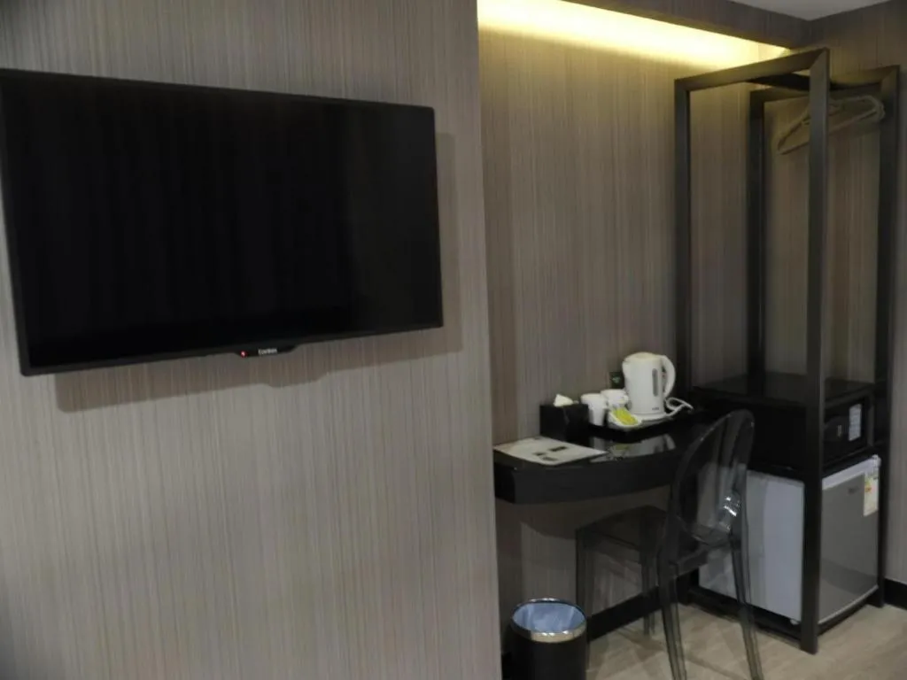 M1 North Point Hotel