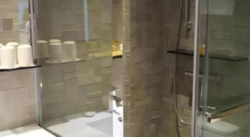 M1 North Point Hotel