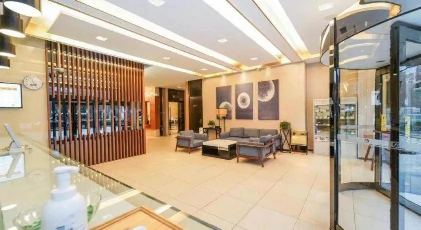 Jinjiang Inn Select Shanghai International Tourism and Resorts Zone Chuansha Road Subway Station
