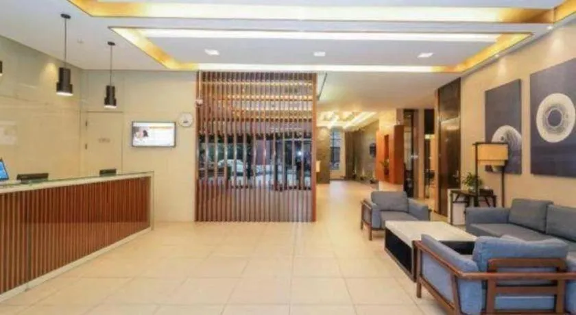 Jinjiang Inn Select Shanghai International Tourism and Resorts Zone Chuansha Road Subway Station