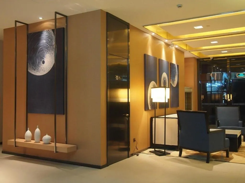 Jinjiang Inn Select Shanghai International Tourism and Resorts Zone Chuansha Road Subway Station