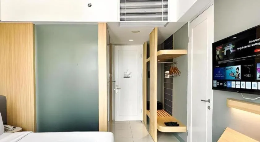 Bed in Brits Hotel Karawang