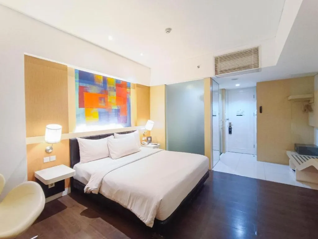 Bed in Brits Hotel Karawang