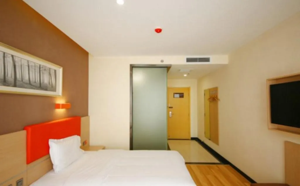 Bed in 7 Days Premium Tangshan Railway Station Jiaotong University