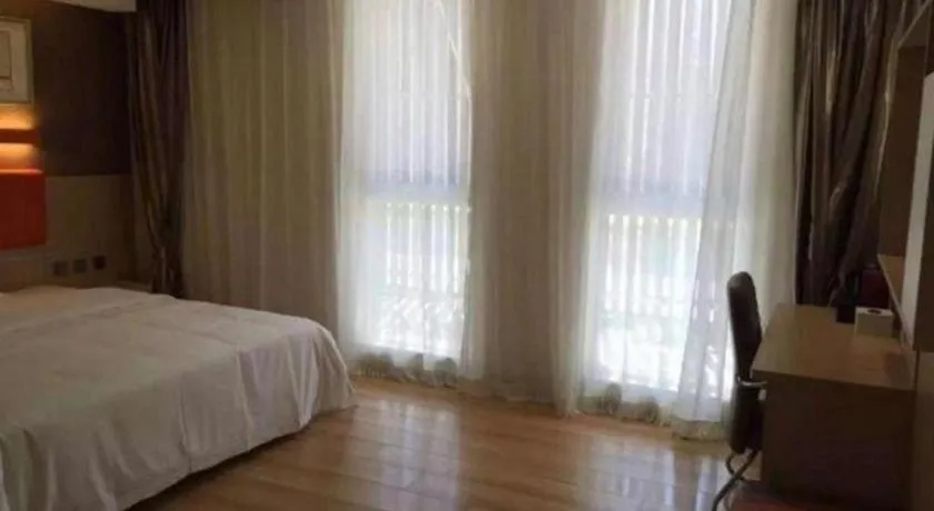 Bed in 7 Days Premium Tangshan Railway Station Jiaotong University