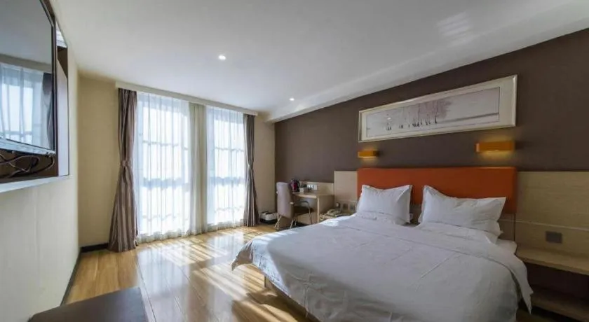 Bed in 7 Days Premium Tangshan Railway Station Jiaotong University