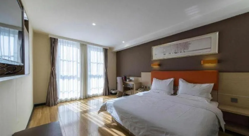 Bed in 7 Days Premium Tangshan Railway Station Jiaotong University