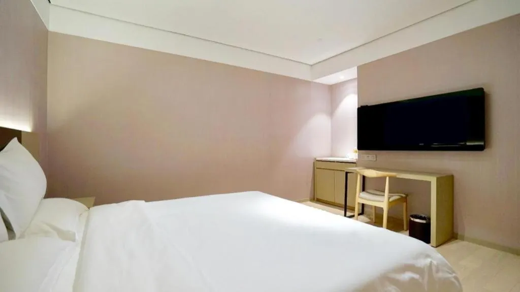 JI Hotel Shanghai Lujiazui Pudong Avenue