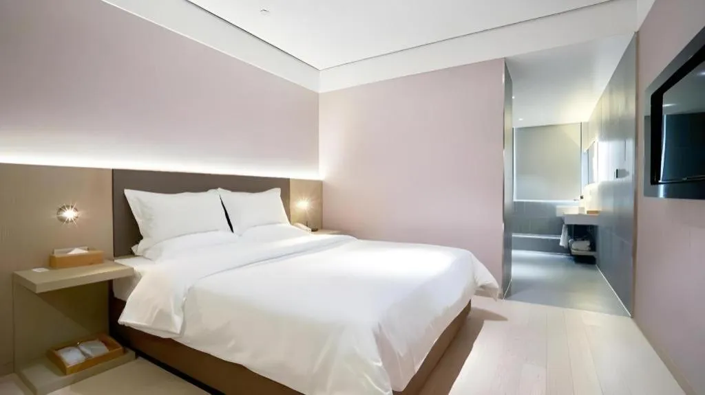 JI Hotel Shanghai Lujiazui Pudong Avenue