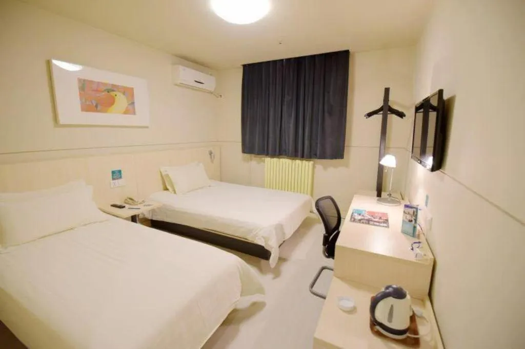 Bed in Jinjiang Inn Tai'an Taishan Railway Station