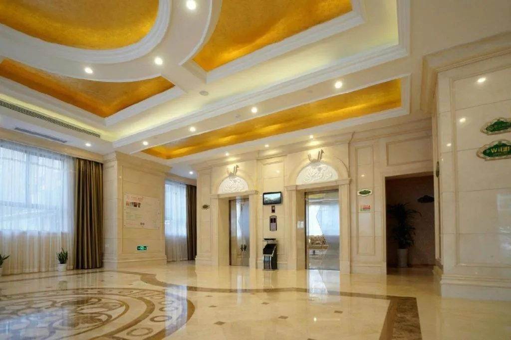 Vienna Hotel Shanghai Hongqiao Huaxin Road