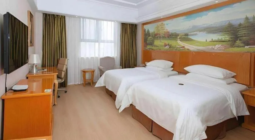 Bed in Vienna Hotel Shanghai Hongqiao Huaxin Road