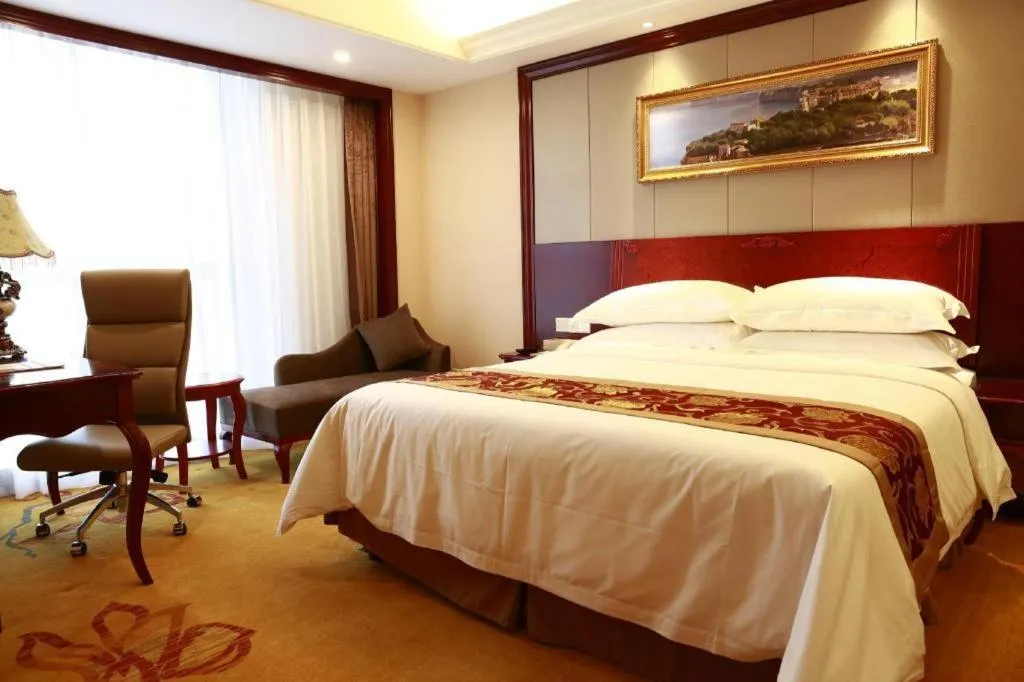 Bed in Vienna Hotel Shanghai Hongqiao Huaxin Road