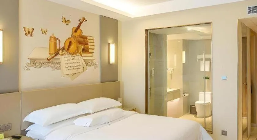 Bed in Vienna International Hotel Chengdu New Global Exhibition Center