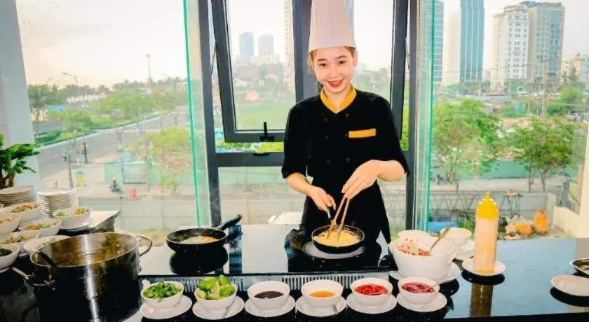 Le Hoang Beach Hotel Danang