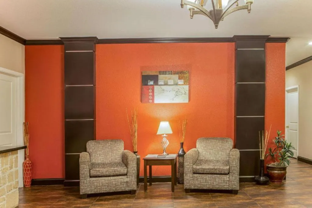 Super 8 By Wyndham Mansfield La