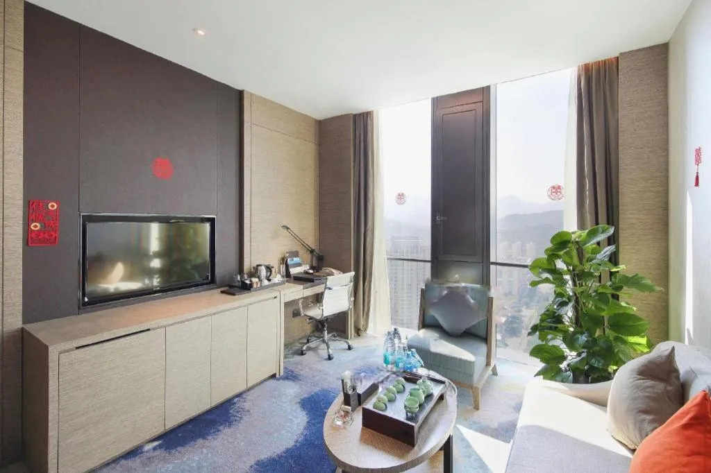 LONGYAN JINGHUA FLIPORT HOTEL