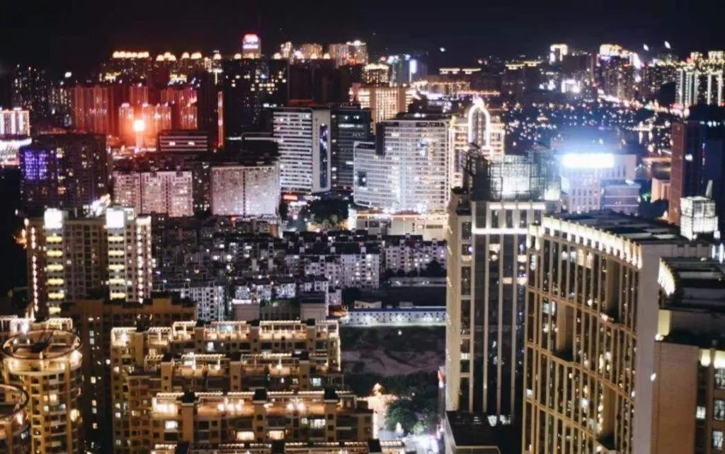 LONGYAN JINGHUA FLIPORT HOTEL