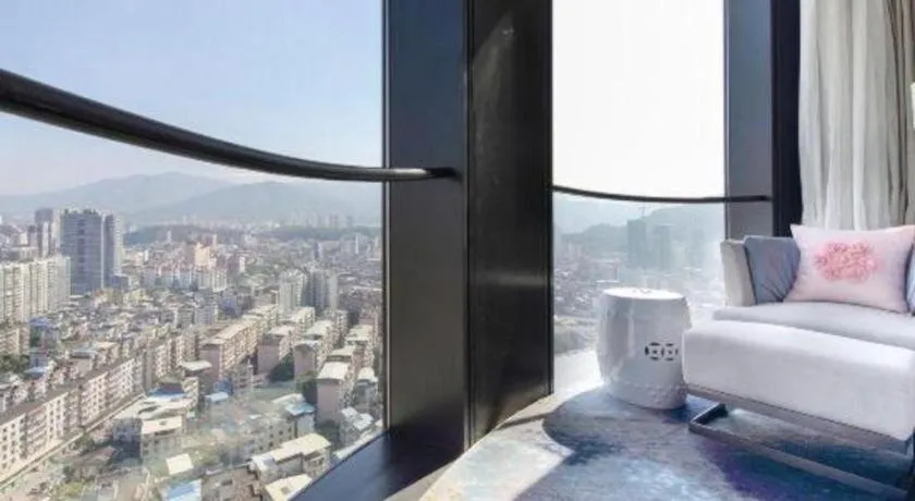 LONGYAN JINGHUA FLIPORT HOTEL